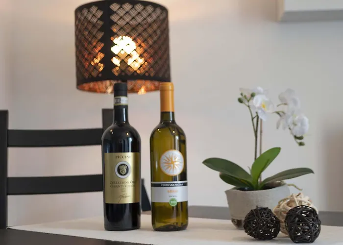 Italian Experience-Novoli Suite Apartment
